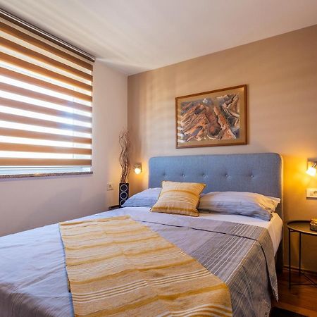 Apartman Ember Пула Экстерьер фото
