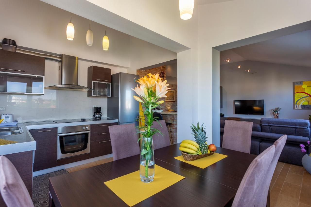 Apartman Ember Пула Экстерьер фото